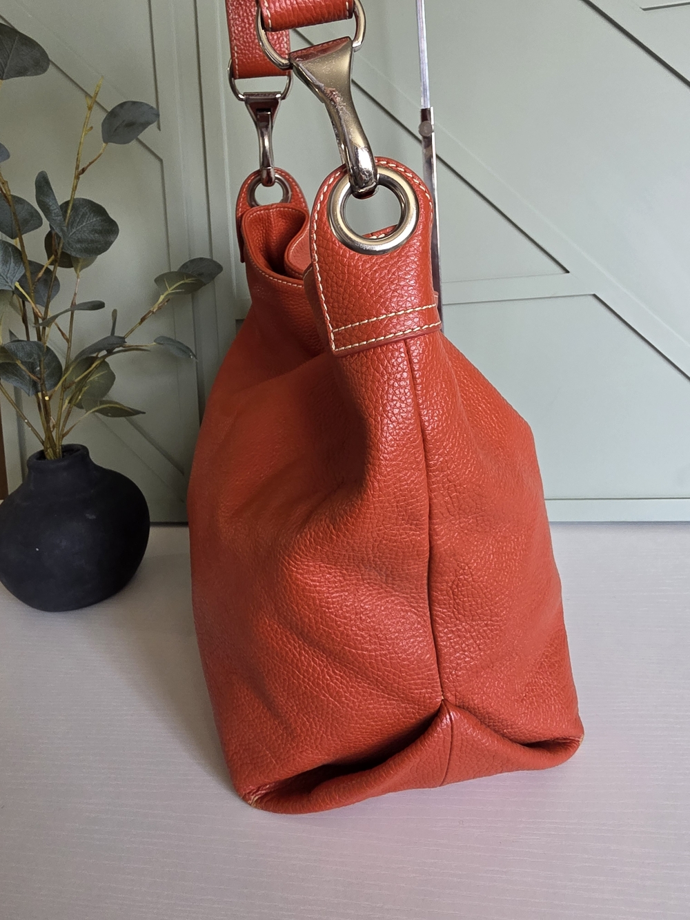Vera Pelle Pebbled Leather Shoulder Hobo in Burnt Orange - Picture 5 of 13